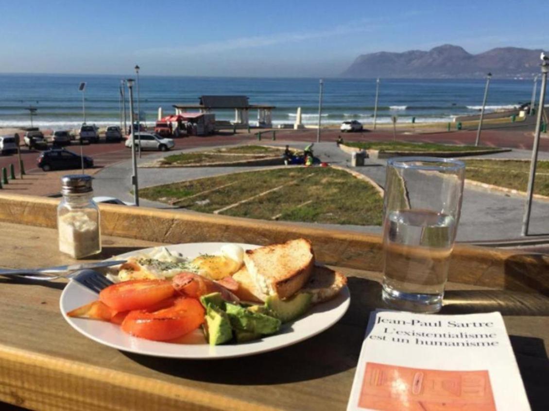 African Soul Surfer Muizenberg Exteriér fotografie